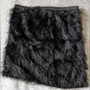 Fluffy mini black skirt
